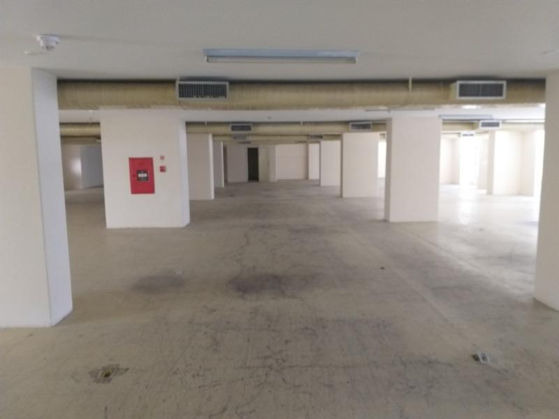 Comercial para alugar com 2 banheiros e 1000m² no Comércio, Salvador — foto principal