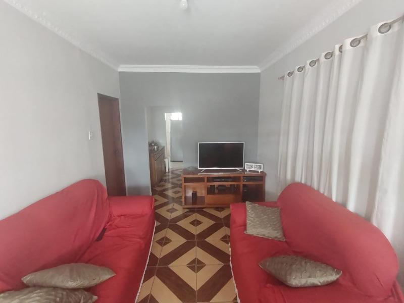 Casa à venda com 4 quartos, 1 suíte, 3 vagas e 180m² no Engenho Pequeno, Nova Iguaçu (RJ) — foto 7 de 24