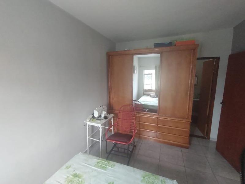 Casa à venda com 4 quartos, 1 suíte, 3 vagas e 180m² no Engenho Pequeno, Nova Iguaçu (RJ) — foto 9 de 24