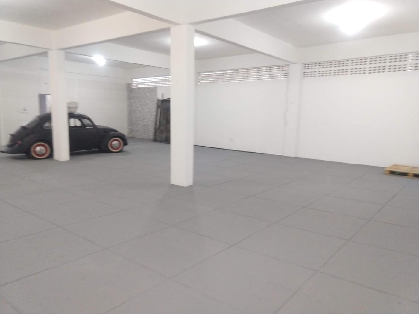 Comercial para alugar com 2 banheiros, 2 vagas e 300m² no Pau Miúdo, Salvador (BA) — foto 3 de 8