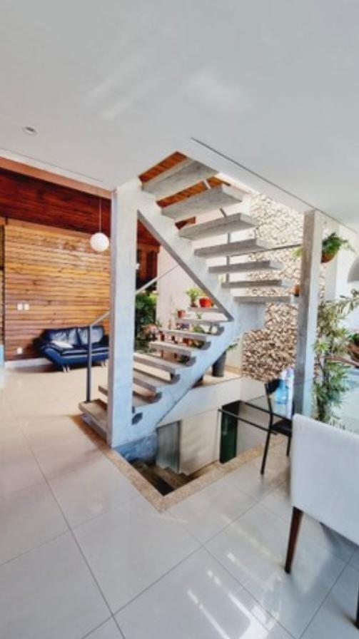 Casa à venda com 8 quartos, 5 suítes, 3 vagas e 391m² no Horto Florestal, Salvador (BA) — foto 16 de 20