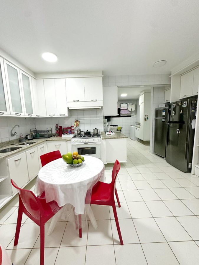 Apartamento à venda com 4 quartos, 4 suítes, 4 vagas e 255m² no Horto Florestal, Salvador (BA) — foto 9 de 9