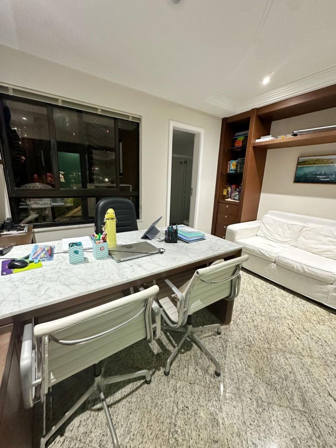 Apartamento à venda com 4 quartos, 4 suítes, 4 vagas e 255m² no Horto Florestal, Salvador (BA) — foto 8 de 9