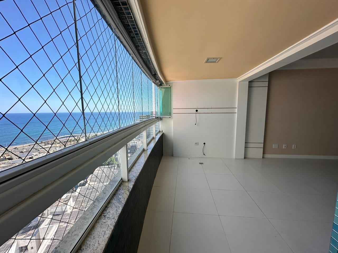 Apartamento à venda com 3 quartos, 3 banheiros, 3 vagas e 112m² no Costa Azul, Salvador — foto principal